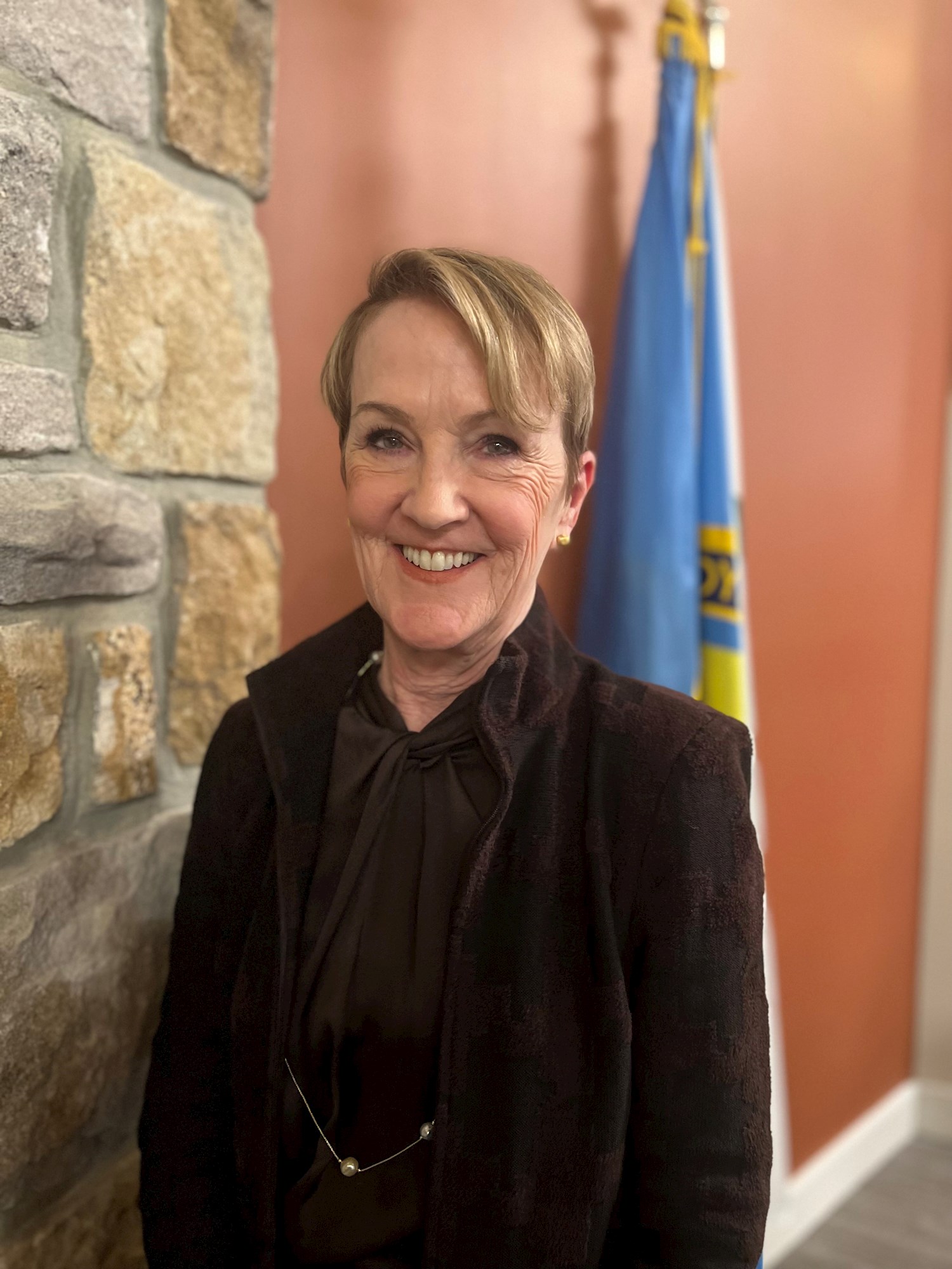 Barbara Lyons